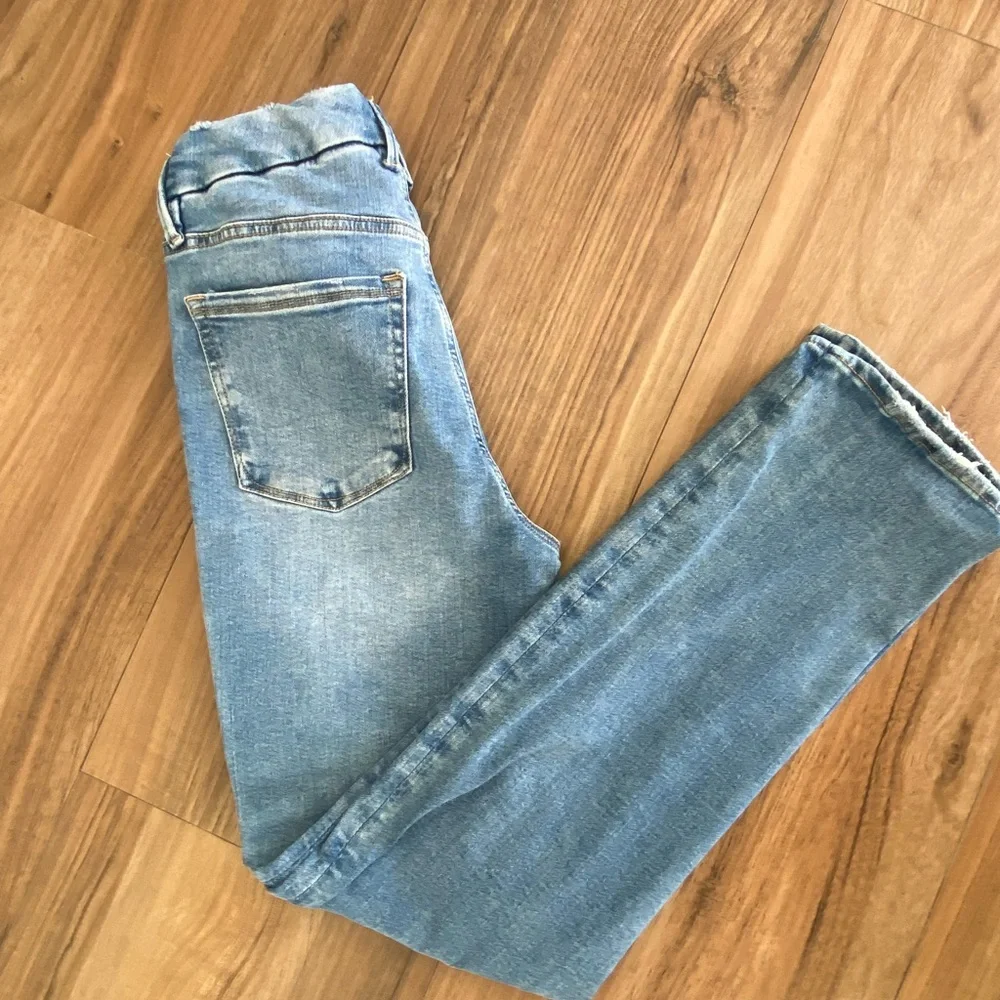 Good American Good Legs Straight - Picture 2 of 3